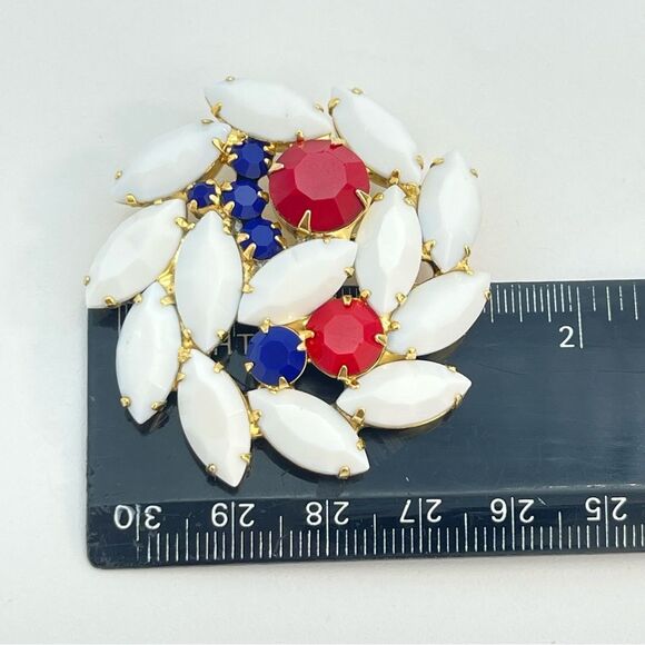 Vintage Red White & Blue Opaque Rhinestone Brooch | Prong Set, Gold Tone, Round - Picture 8 of 8